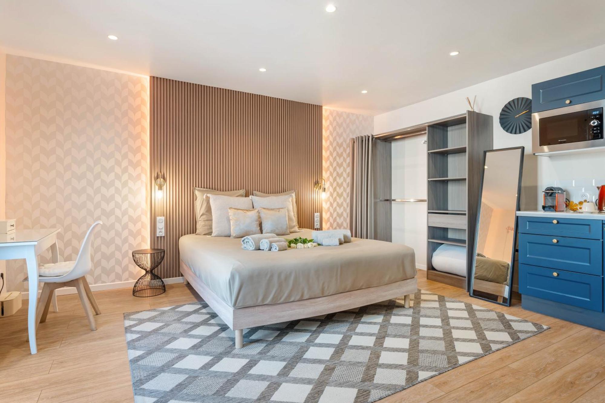 Leilighet Renting - Massena - Luxe - Jacuzzi - Terrace - King Bed - Ac *